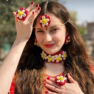 Buy Handmade Flower Jewellery for Haldi-Mehndi Online