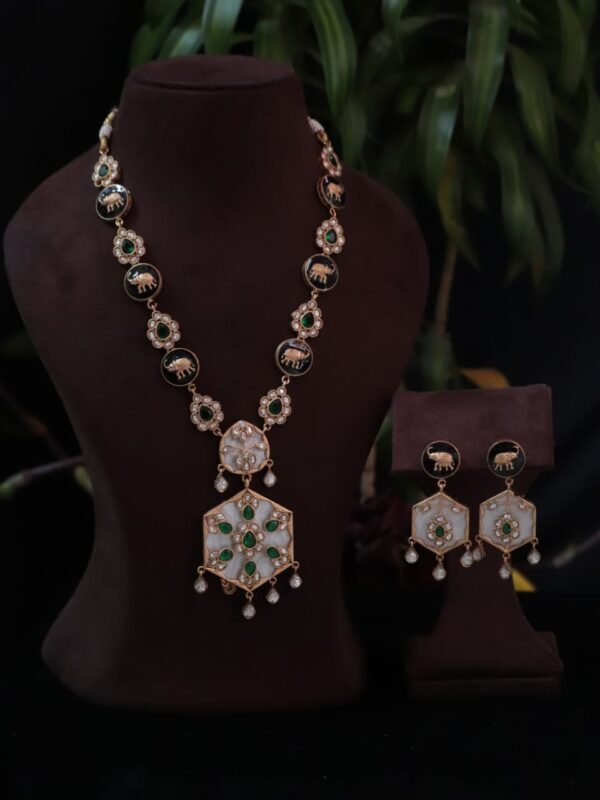 Timeless Grace: Mother of Pearl Queen Necklace with Filigree Work, Polki Kundan, Monalisa Stones, and Sabhyasanchi Replica