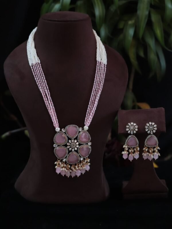 Monalisa Stone Queen Necklace Set